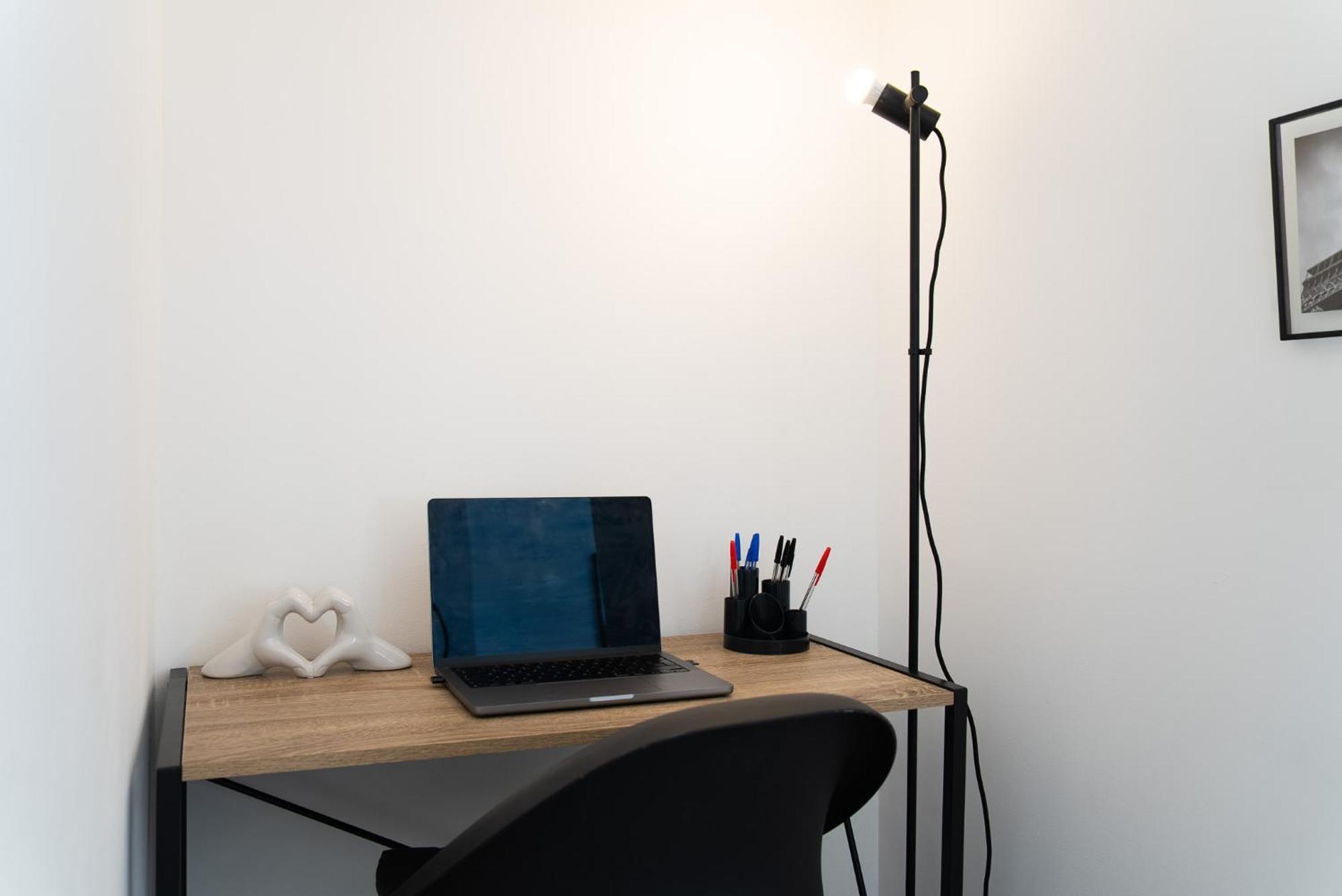 Luxury Studio Apartment In Sutton, London Sutton  Bagian luar foto