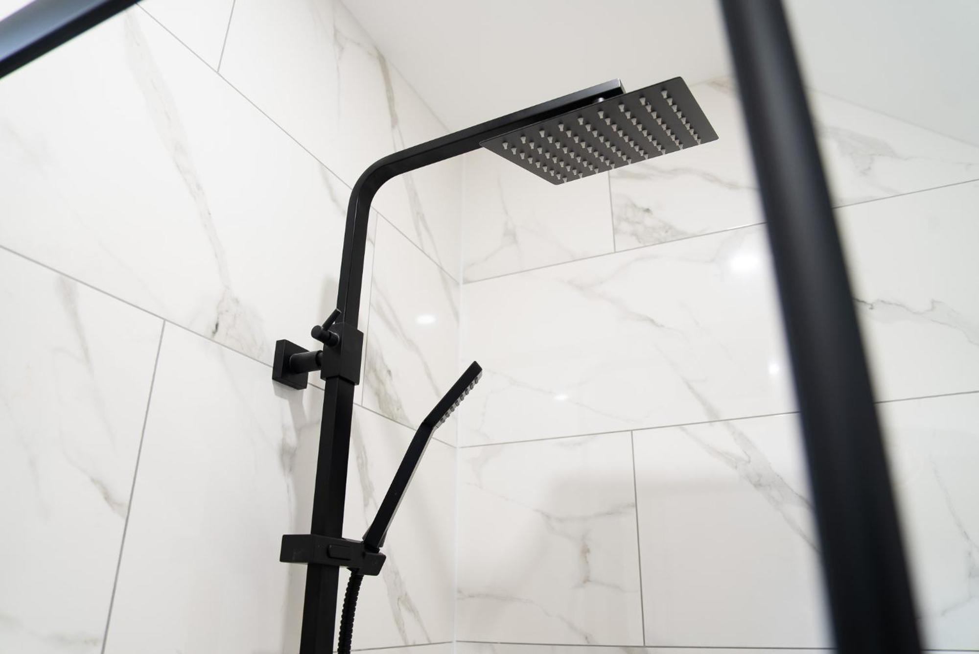Luxury Studio Apartment In Sutton, London Sutton  Bagian luar foto